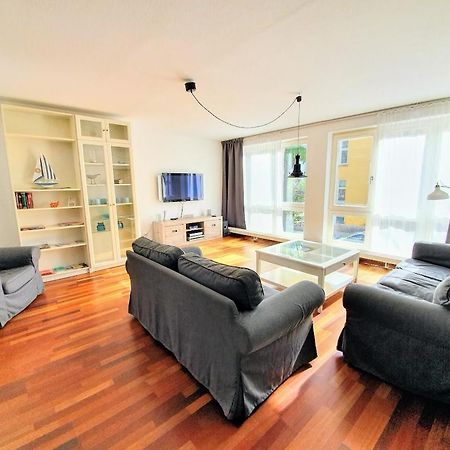 Ferienwohnung Achtern Diek, Inklusive Strandkorb Und Stellplatz Rostock Extérieur photo